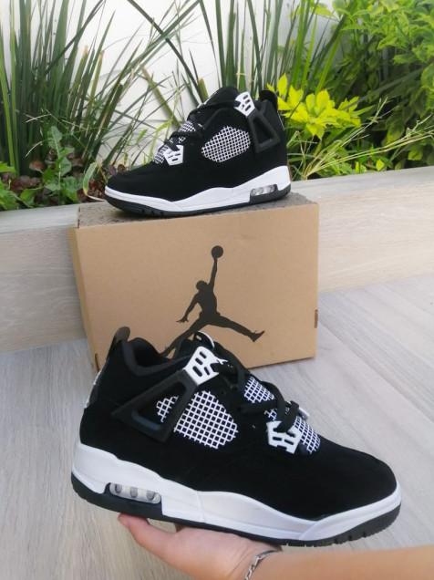 Jordan en negro deals
