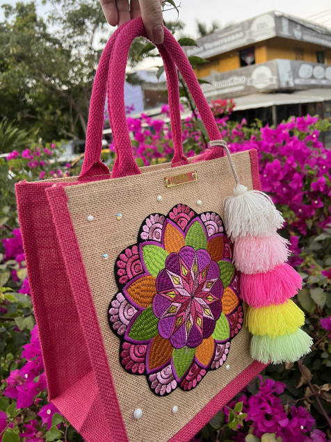 Bolsa de yute sale decorada