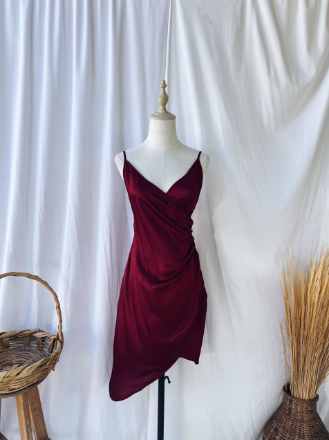 Vestido fruncido on sale lateral