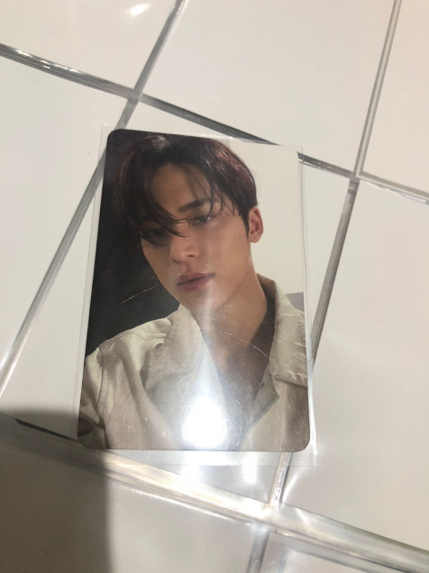 SEVENTEEN | Mingyu Face The Sun Photocard - caratzenl - LolaPay