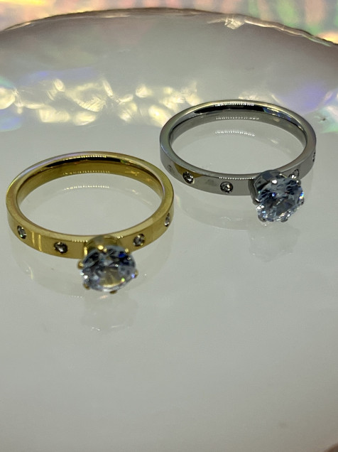 Anillo De Diamantes De Circonita - España