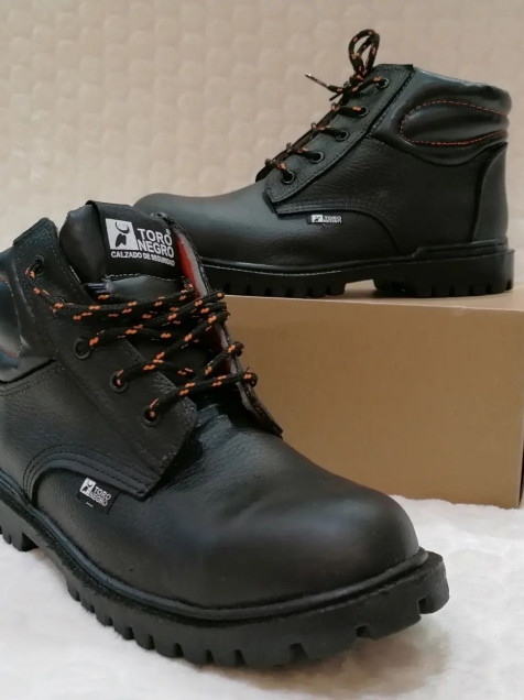 Precio de botas shop de seguridad toro negro