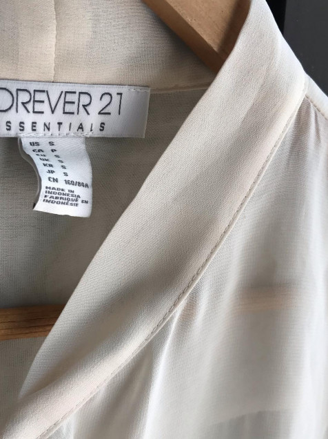 Blusa manga larga beige de Forever 21 talla S por s lo 80 LolaPay