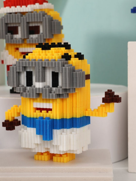 Muñeco Armable Minions Armable Tipo LEGO por sólo $100 - LolaPay