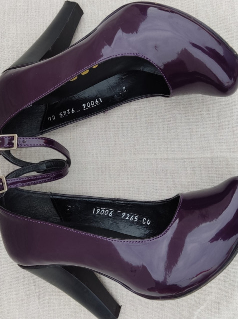 Zapatillas hot sale color uva